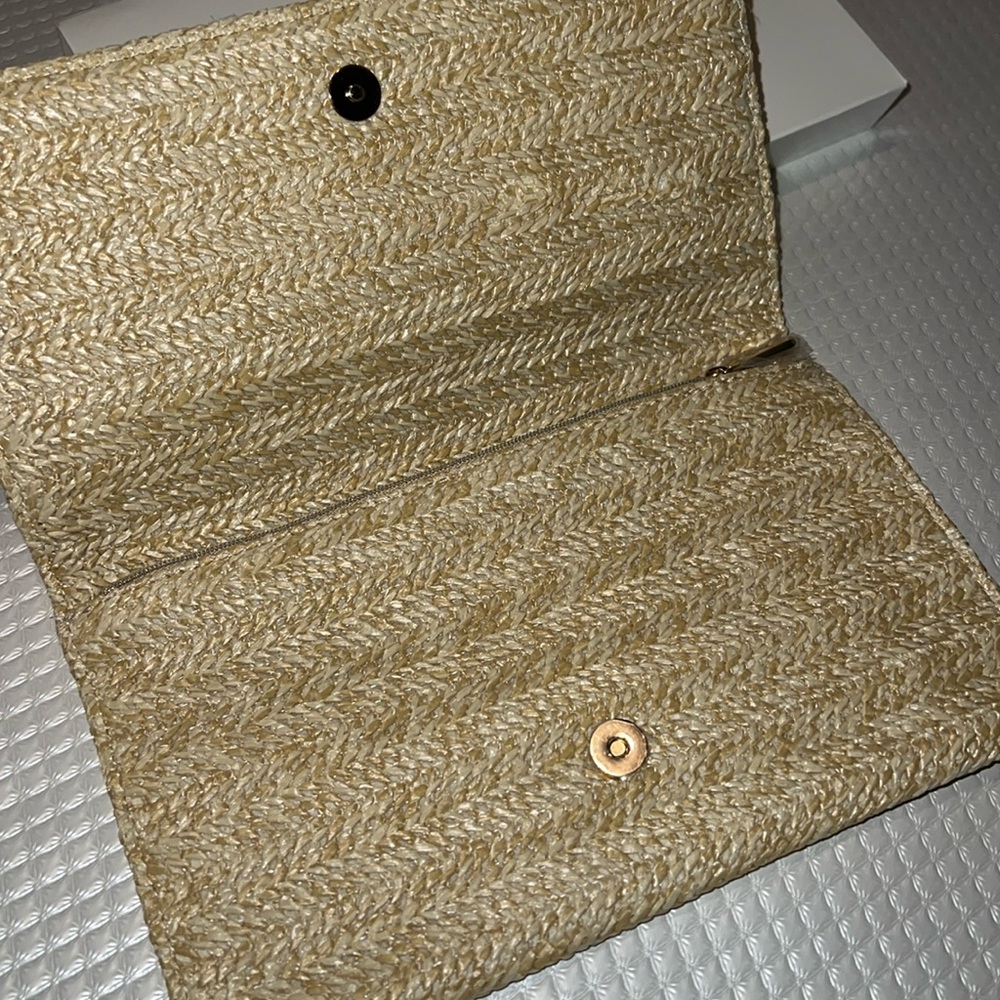 Dior Beige Woven Clutch with Embroidered Logo - Picture 3 of 7